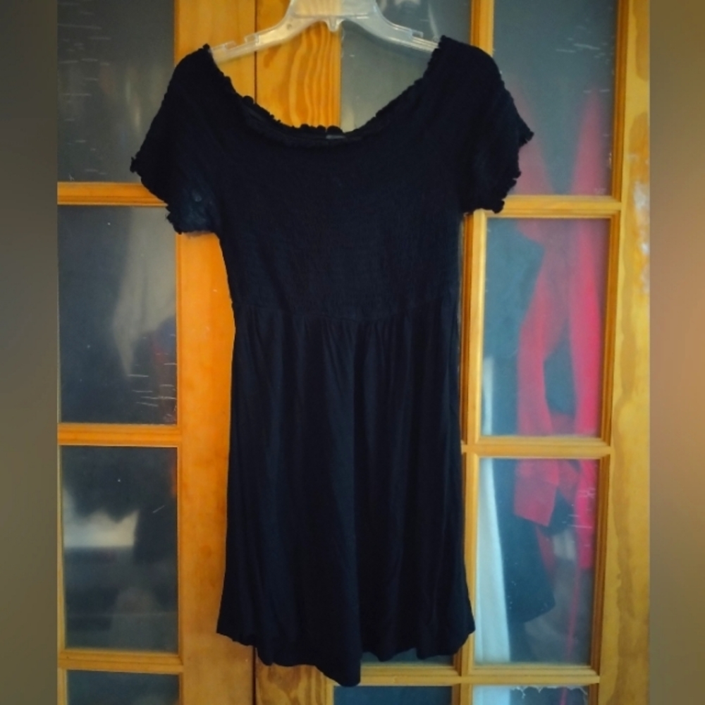 Flowy dress with popcorn top